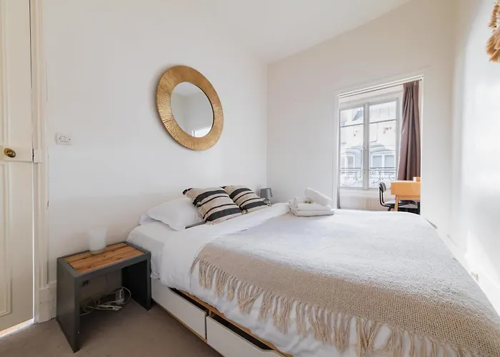 Appartement Paisible Proximite Des Halle - 4P - Flat-Guest